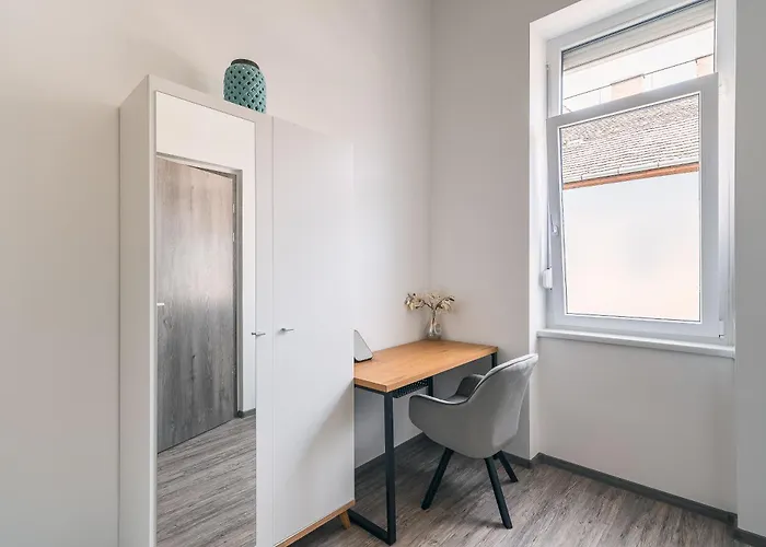 Hero's Haven * Budapest