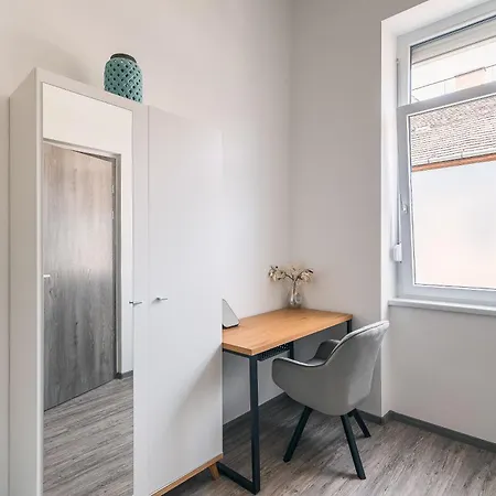 Hero's Haven * Budapeste