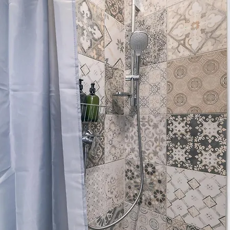 Hero's Haven * Budapeste